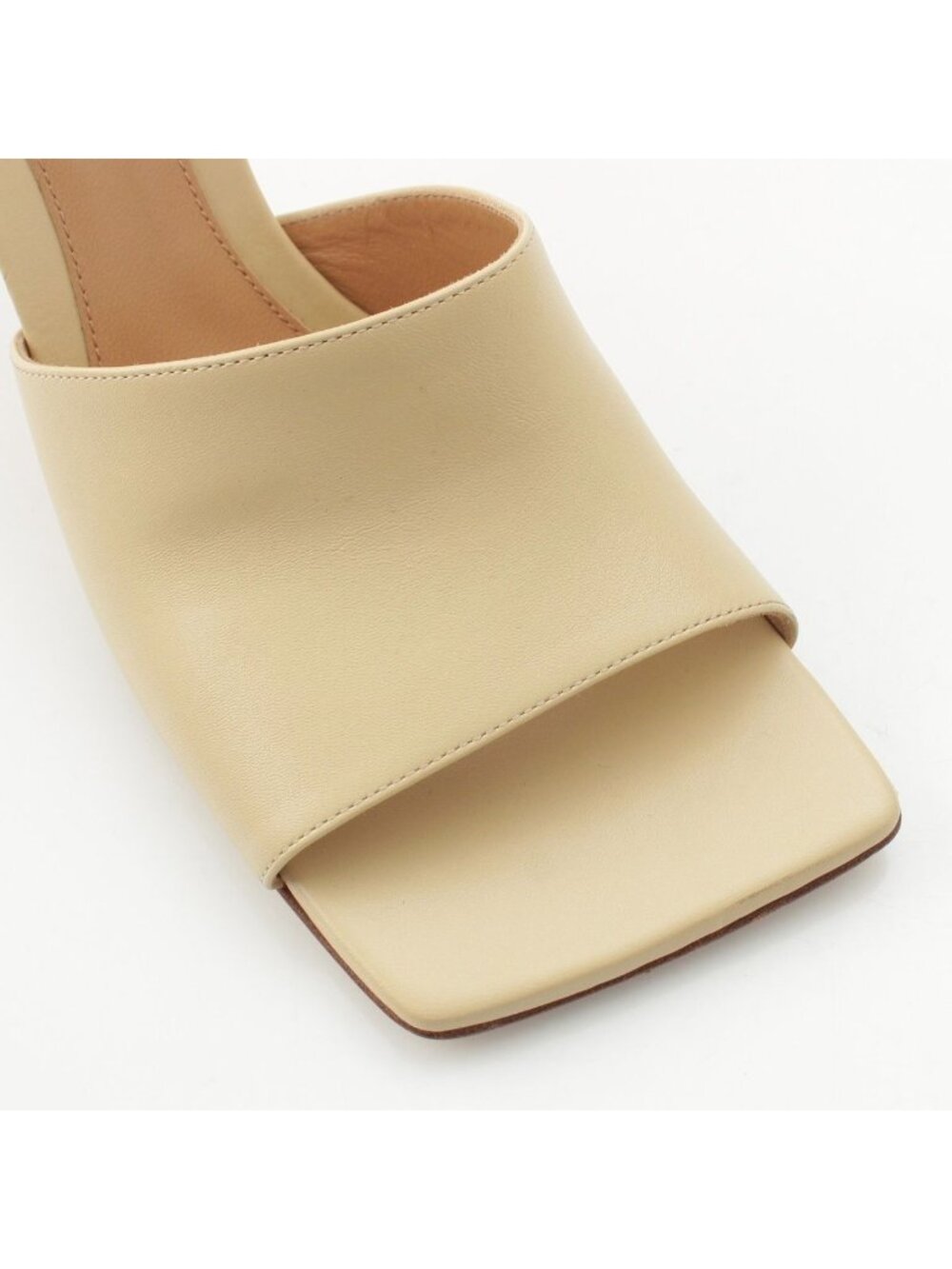 Bottega Veneta Leather Square Toe Sandals Beige - Picture 6 of 10